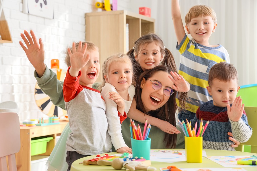 How to Make a Teacher Survival Kit: Tips and Tricks from Welch’s® Fruit Snacks